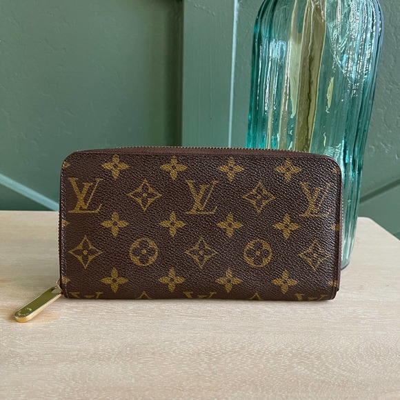 Louis Vuitton Monogram LV Long Wallet Porte Valeurs Cartes Credit Yen